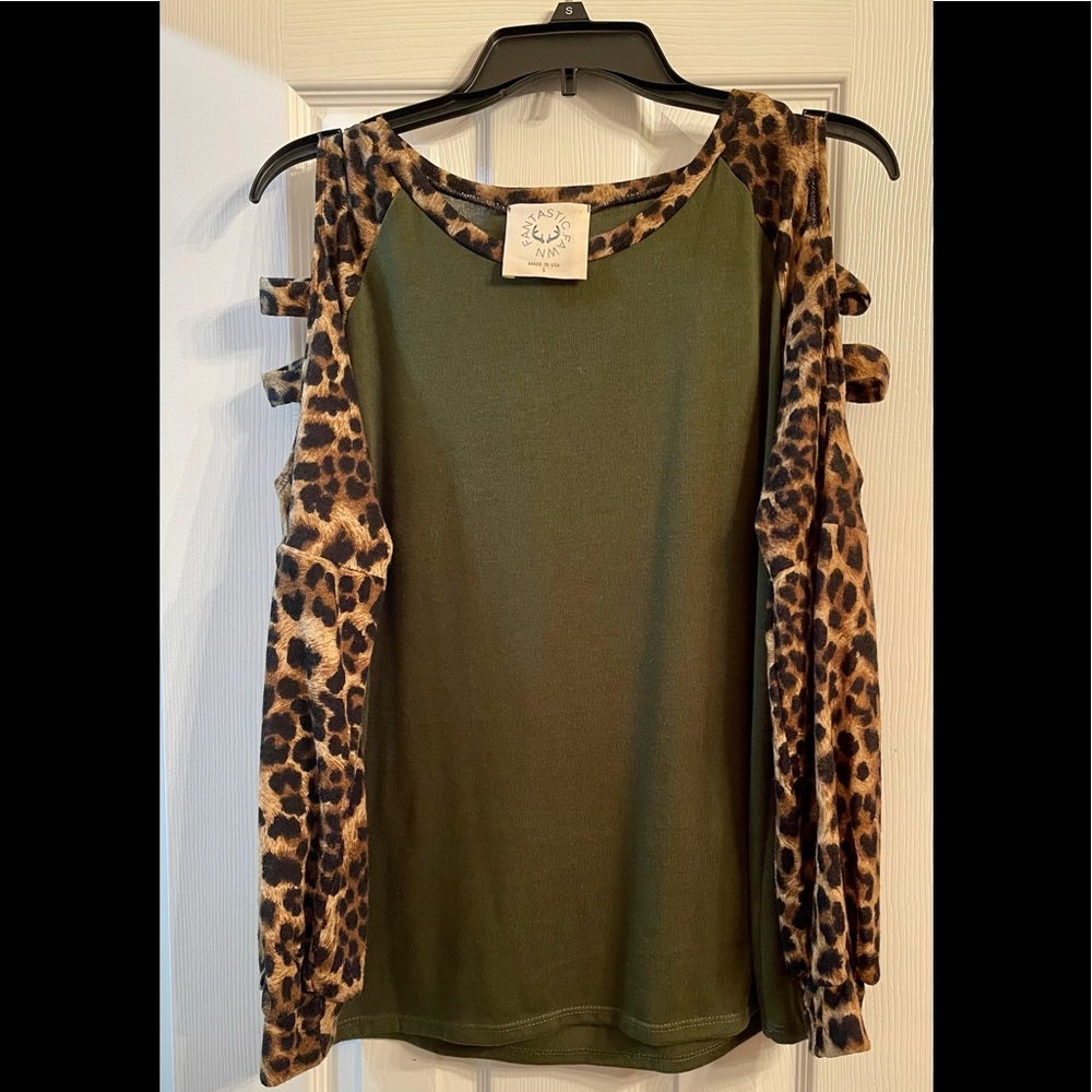 Olive & Leopard print top